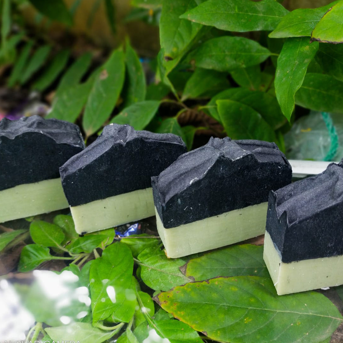 Organic French Green Clay & Charcoal Deep Cleansing Bath Bar - 100gm