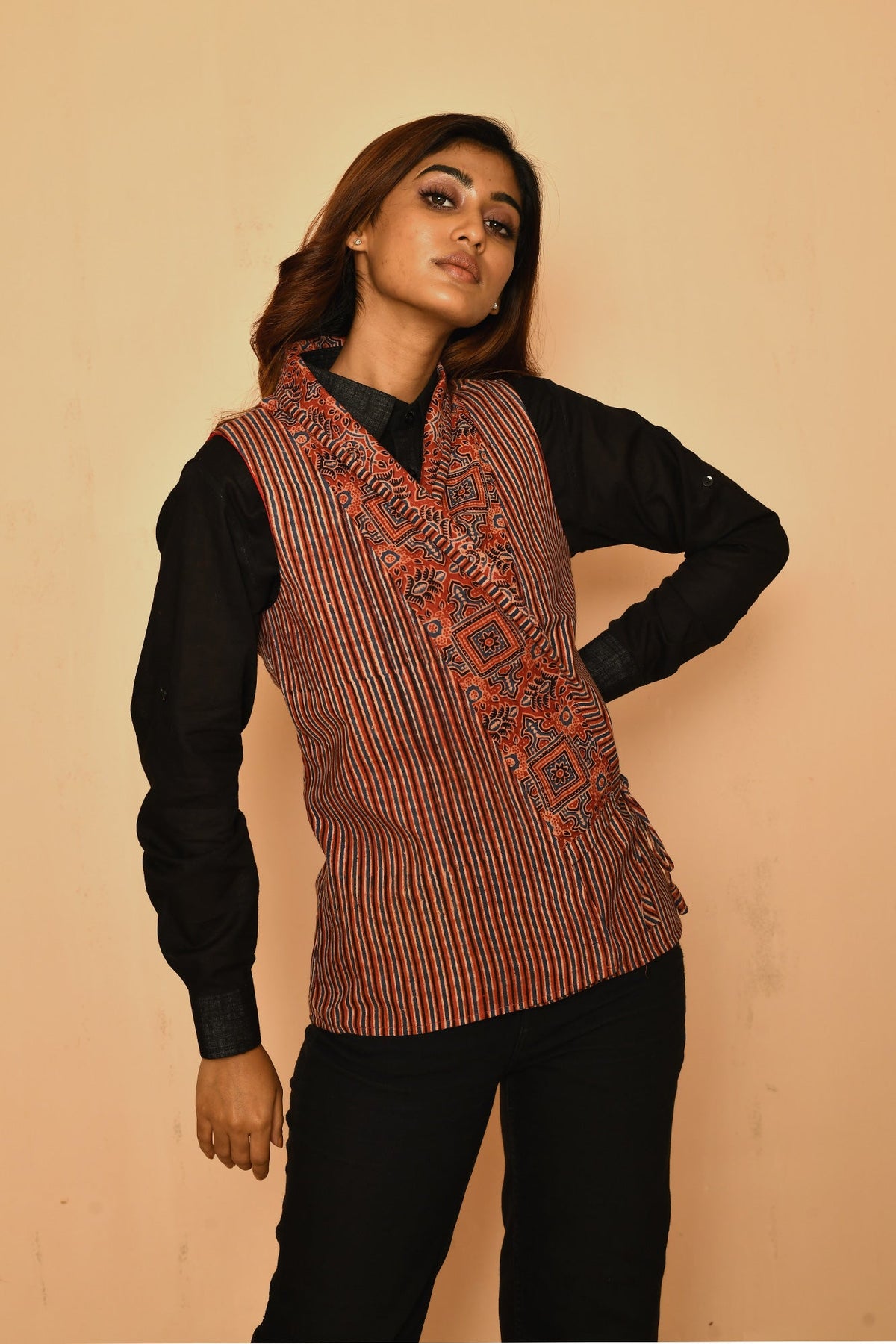 Red cotton Ajhrak shwal jacket for women