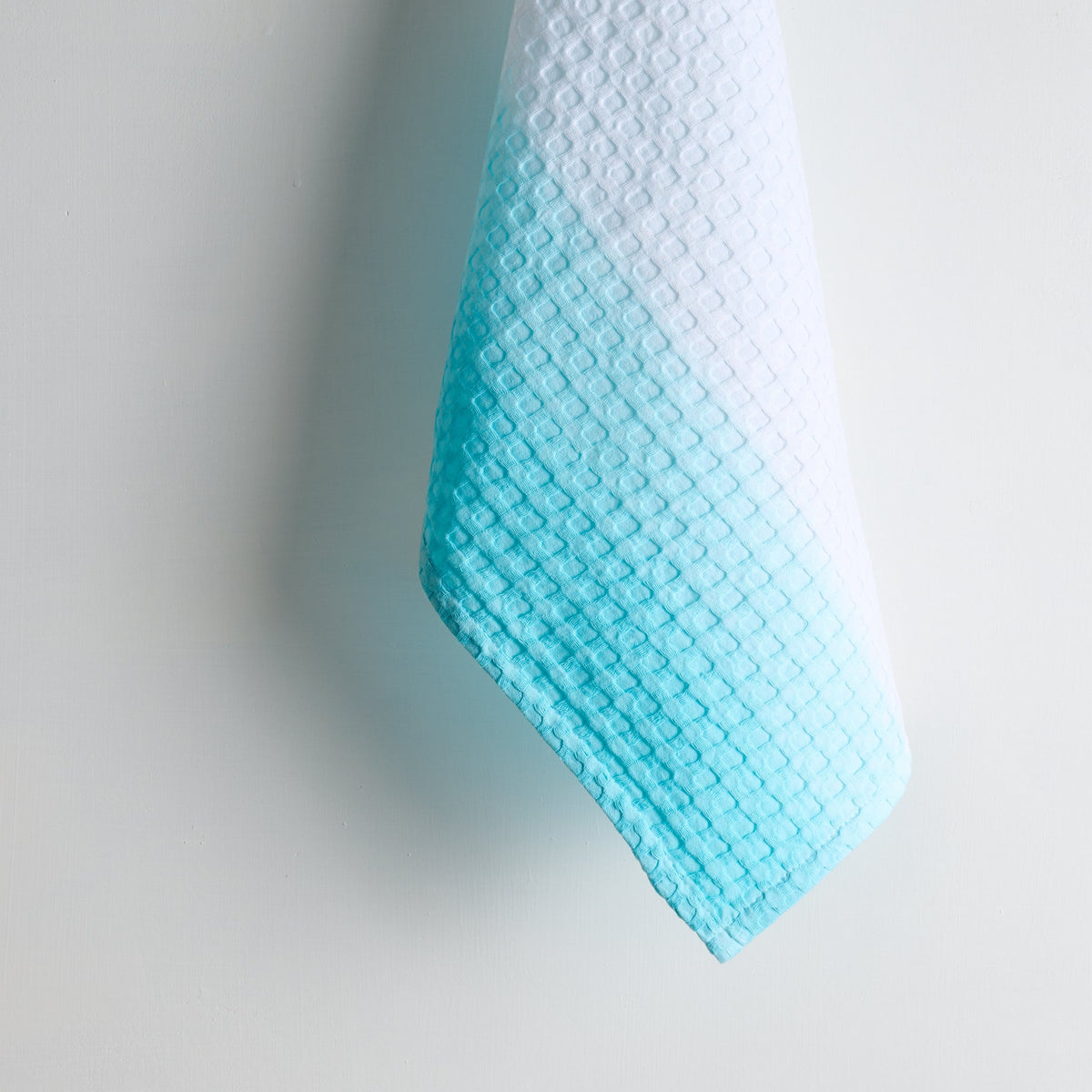 DIP DYED HAND TOWEL(white/aqua)